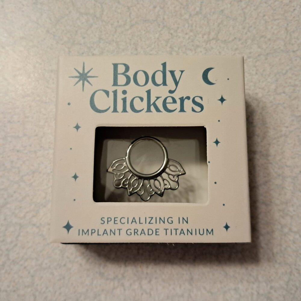 16g 10mm Clicker - Good for septum, daith, helix, etc. piercing